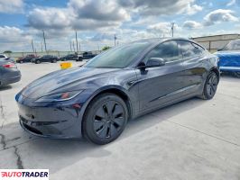 Tesla Model 3 2025