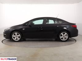 Opel Astra 2014 1.6 113 KM