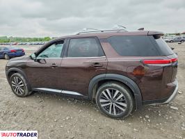Nissan Pathfinder 2022 3
