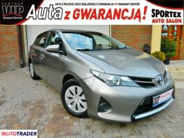 Toyota Auris 2013 1.3 100 KM Toyota Auris 2013 1.3 100 KM