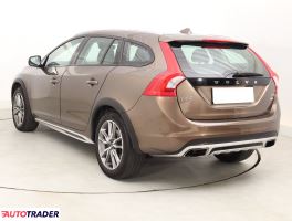 Volvo V60 Cross Country 2018 2.0 241 KM