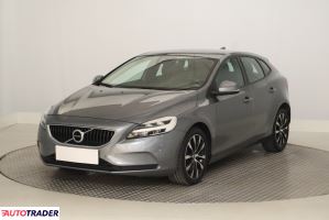 Volvo V40 2019 1.5 120 KM
