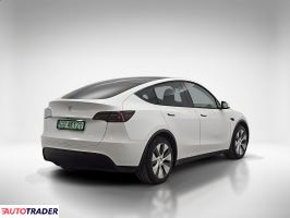 Tesla Model Y 2023 299 KM