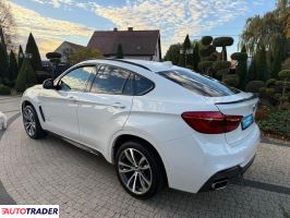 BMW X6 2018 3.0 258 KM