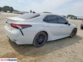 Toyota Camry 2022 3