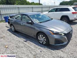 Nissan Altima 2025 2