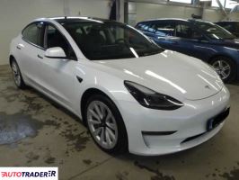 Tesla Model 3 2022 440 KM