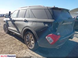 Ford Explorer 2022 3