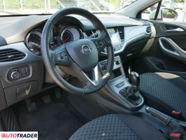 Opel Astra 2018 1.0 105 KM