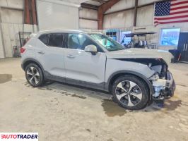 Volvo XC40 2025 2