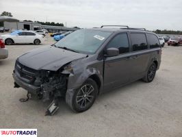 Dodge Grand Caravan 2018 3