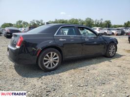 Chrysler 300C 2019 3