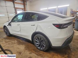 Tesla Model Y 2026