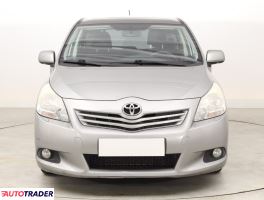 Toyota Verso 2011 2.0 124 KM