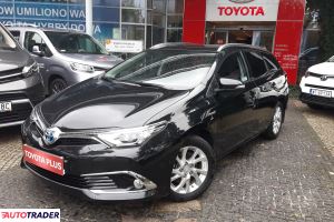 Toyota Auris 2017 1.8 136 KM Toyota Auris 2017 1.8 136 KM