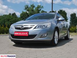 Opel Astra 2010 1.4 101 KM