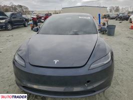 Tesla Model 3 2025