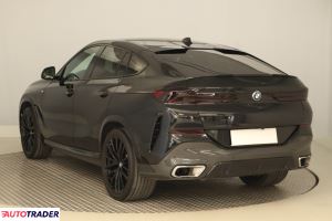 BMW X6 2021 3.0 281 KM