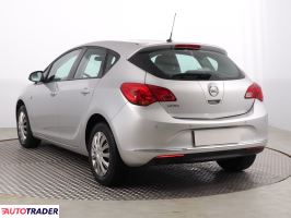 Opel Astra 2014 1.6 113 KM