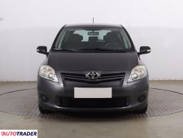 Toyota Auris 2011 1.3 97 KM