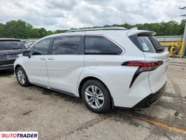 Toyota Sienna 2024 2