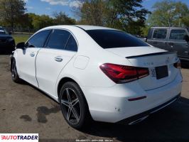 Mercedes 220 2022 2