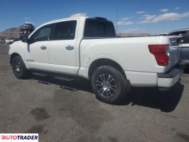 Nissan Titan 2021 5