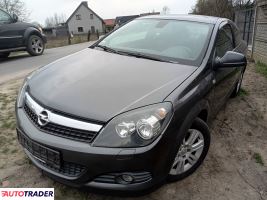 Opel Astra 2011 1.6 105 KM