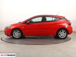 Opel Astra 2018 1.4 147 KM