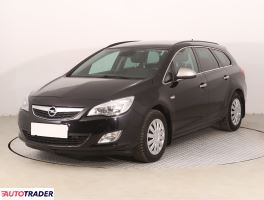 Opel Astra 2011 2.0 158 KM