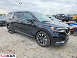 Kia Carnival 2023 3