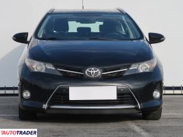 Toyota Auris 2014 2.0 122 KM