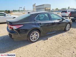 Toyota Camry 2020 3