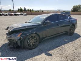 Nissan Altima - zobacz ofertę