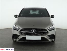 Mercedes B-klasa 2020 2.0 147 KM