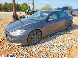 Tesla Model S 2021