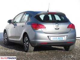 Opel Astra 2011 1.6 113 KM Opel Astra 2011 1.6 113 KM