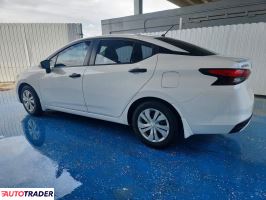 Nissan Versa 2020 1