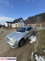 Mercedes C-klasa 2005 2.1 122 KM