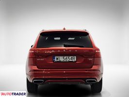 Volvo XC60 2021 2.0 197 KM
