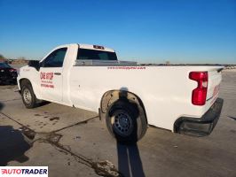 Chevrolet Silverado 2020 4