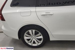Volvo V60 2020 2.0 163 KM