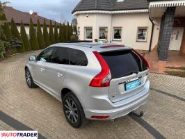 Volvo XC60 2017 2.0 149 KM