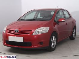 Toyota Auris 2013 1.3 97 KM