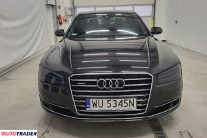 Audi A8 2015 4.0 435 KM