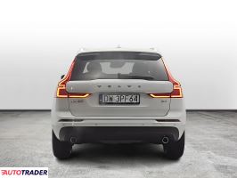 Volvo XC60 2021 2.0 197 KM