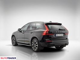 Volvo XC60 2022 2.0 197 KM