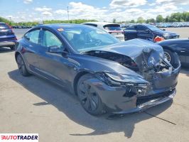 Tesla Model 3 2025