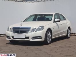 Mercedes E-klasa 2011 2.1 167 KM
