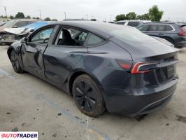 Tesla Model 3 2024